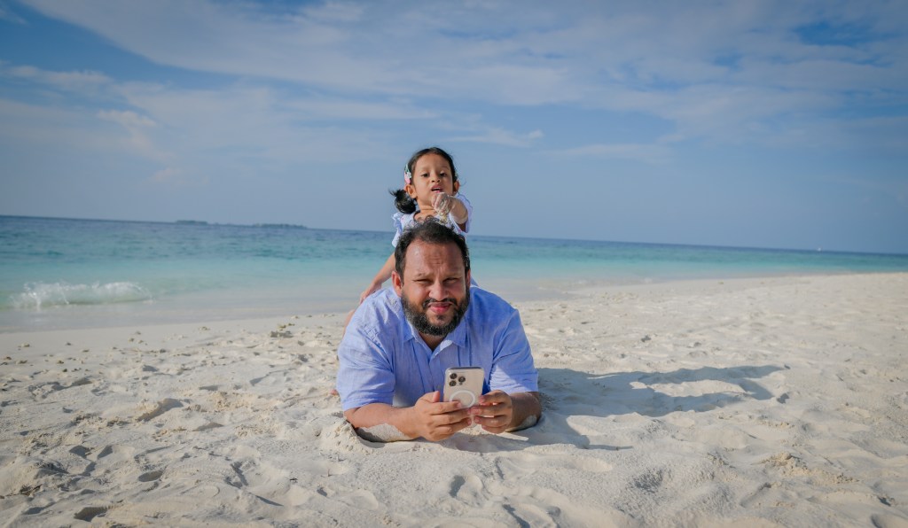 AROUND THE WORLD IN 40 YEARS ::: MALAHINI BANDOS::: MALVIDES-APRIL-2025